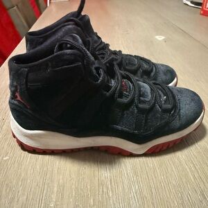 Jordan Kids Sneakers Black with Red Soles